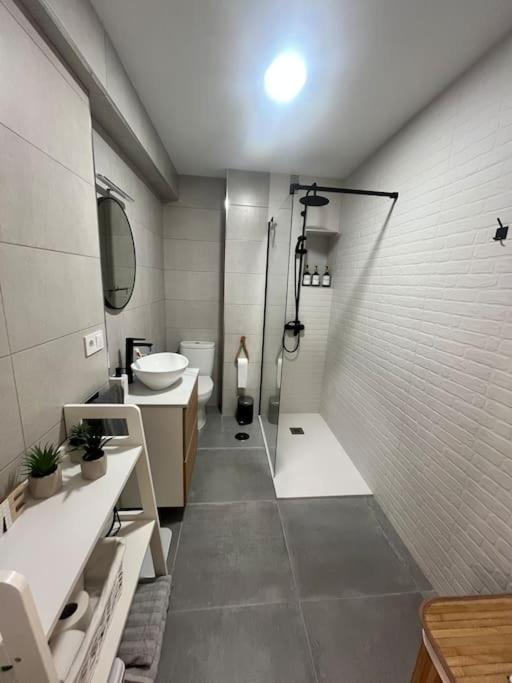 Piso Recien Reformado En El Centro De Santander, Zona Estaciones Apartment Exterior photo