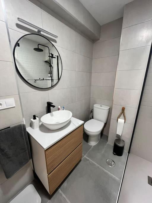 Piso Recien Reformado En El Centro De Santander, Zona Estaciones Apartment Exterior photo